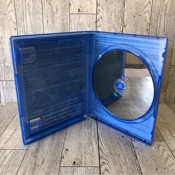 Destiny 2 Standard Edition 2017 Sony PlayStation 4 - Picture 6 of 8